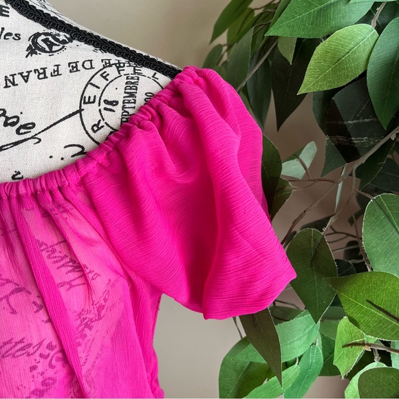 Mandee Sheer Off-Shoulder Ruffle Hem Top Pink Sz L - Picture 2 of 16